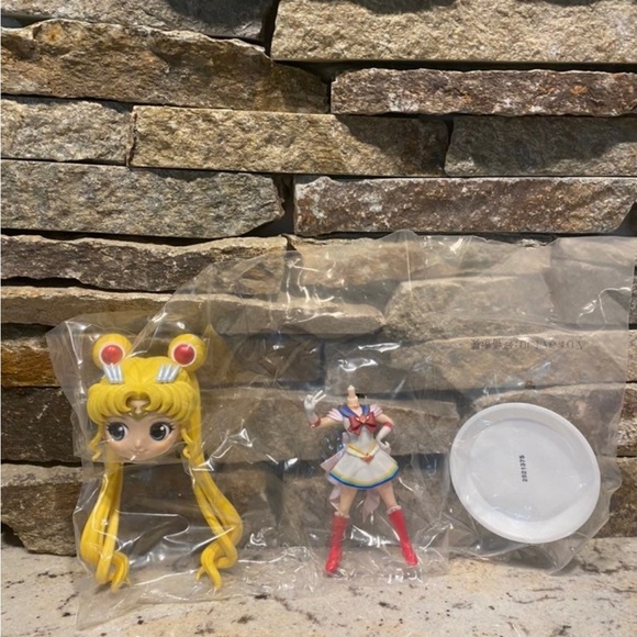 Q Posket NIB sailor moon figurine yume twins exclusive - Picture 3 of 3